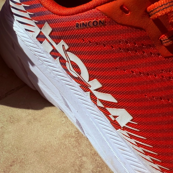HOKA One One Hot Coral Rincon size 8 - Picture 3 of 6